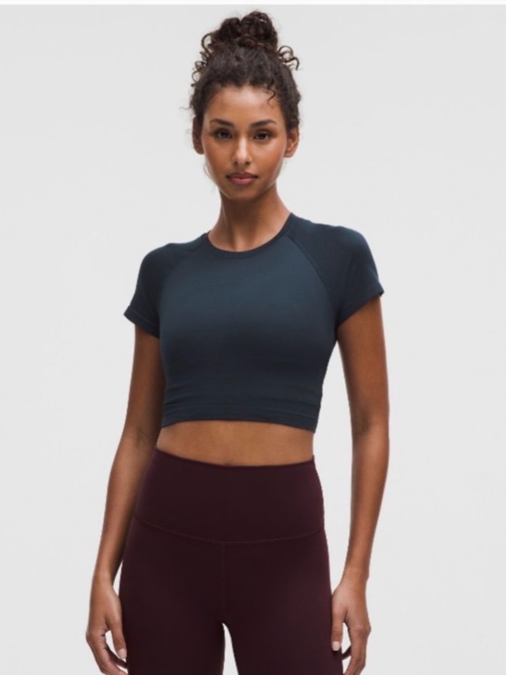 Lululemon Swiftly Tech Cropped Short-Sleeve
Shirt 2.0 | size 8